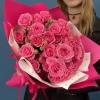 9 кустовых роз Эйлин 40 см